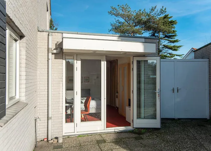 19 With Private Parking Nyaraló Zandvoort